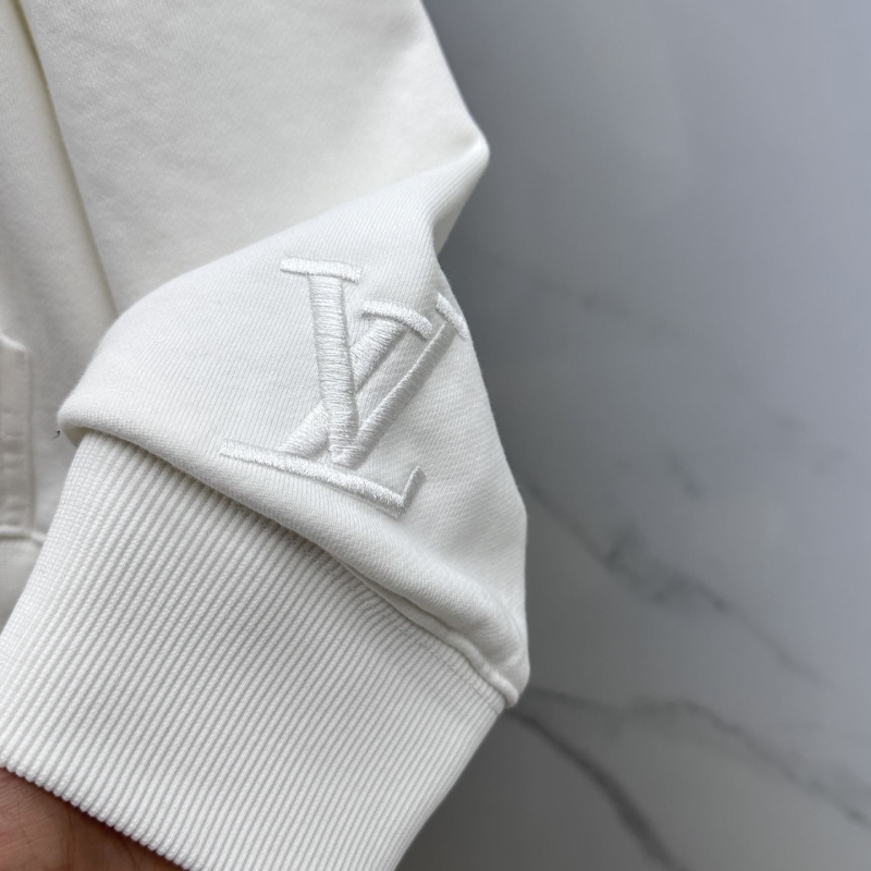 l0vis Vvtt0n hoodies